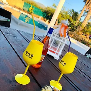 Hébergement de vacances Zeus