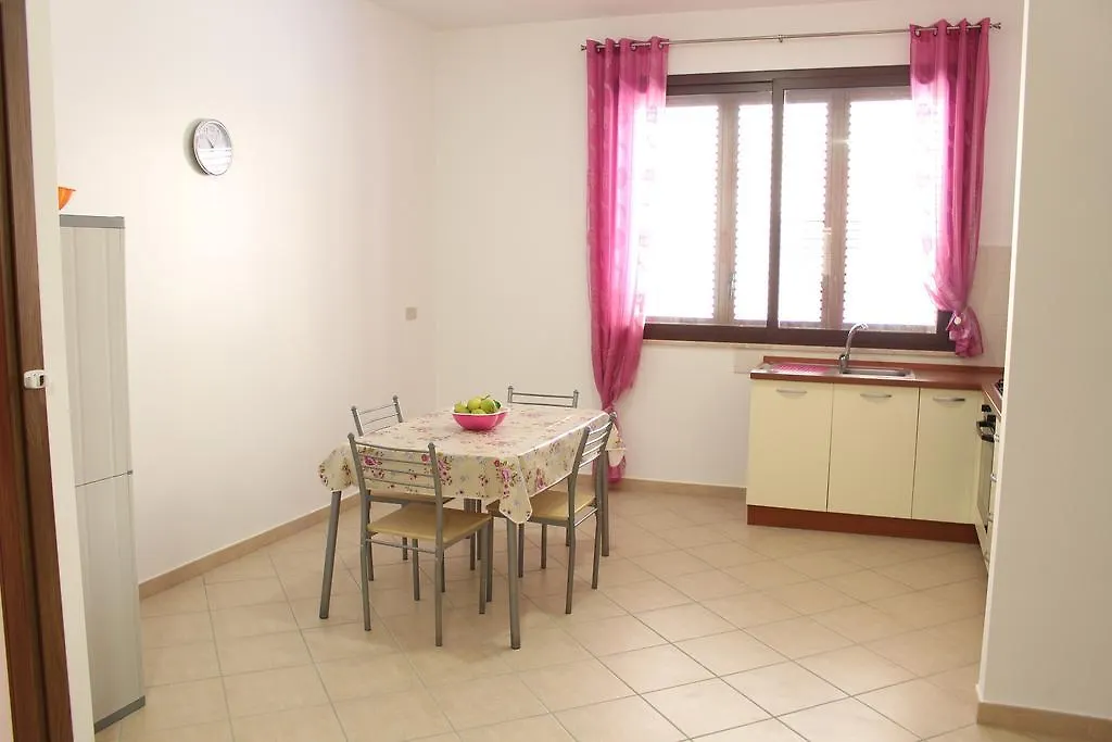 Case Vacanze Orlando Trappeto  Apartmán Trappeto (Sicily)