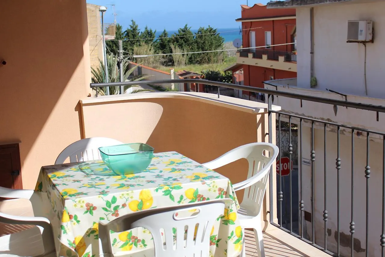 Case Vacanze Orlando Trappeto  Trappeto (Sicily)